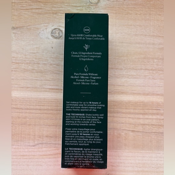 Laura Mercier Translucent Hydrating Setting Spray - Picture 3 of 4